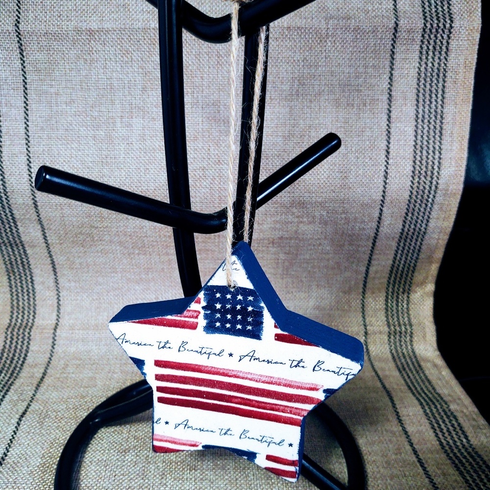 HANDCRAFTED PATRIOTIC ORNAMENT/TIERED TRAY DECOR/4TH OF JULY/AMERICANA DECOR